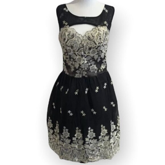 Rinascimento Black mini gown Dress Size Large - Picture 1 of 15